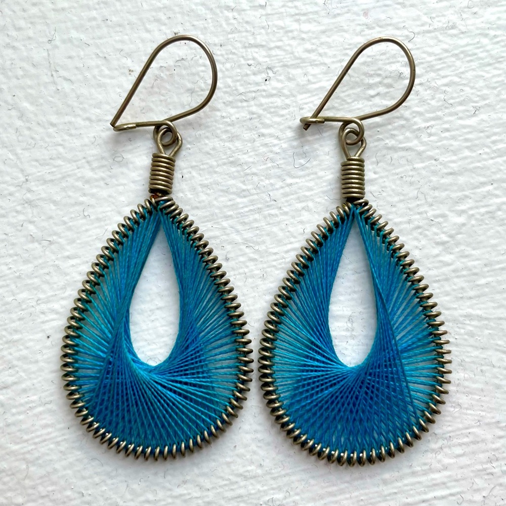 Wire And String Teardrop Earrings - image 1